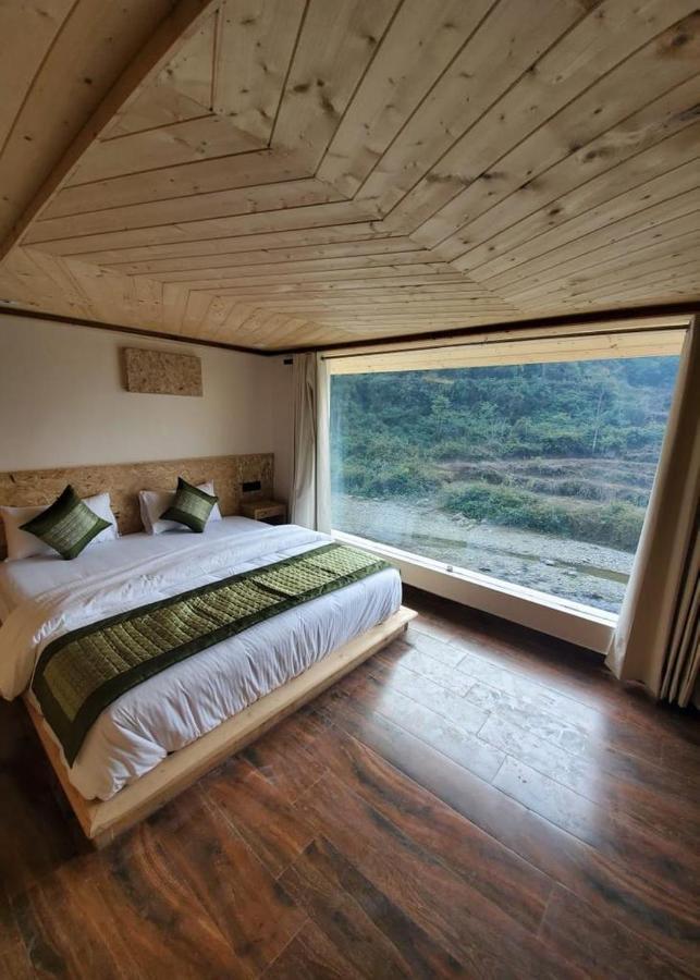 7 Hills Hotel And Resort Lansdowne Eksteriør bilde